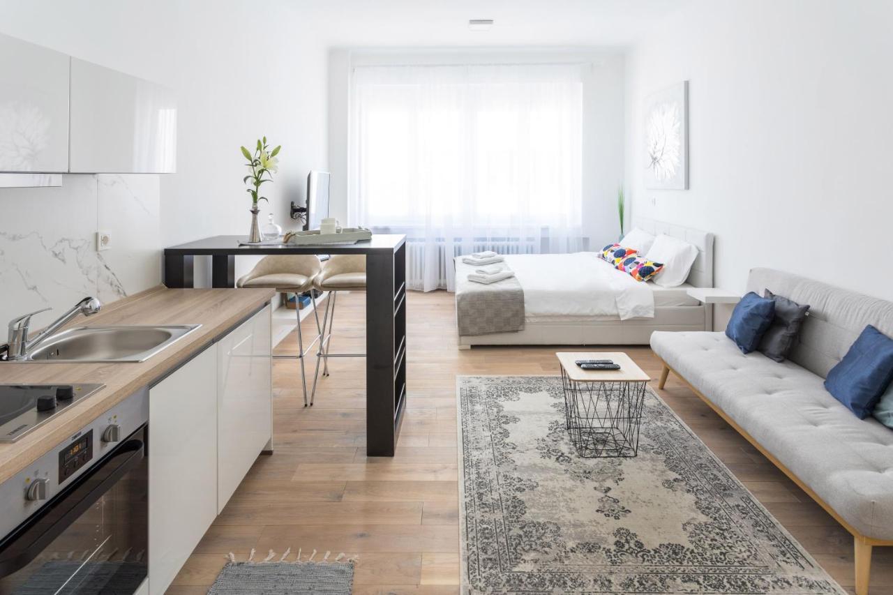 Flower Square Apartments Загреб Екстериор снимка